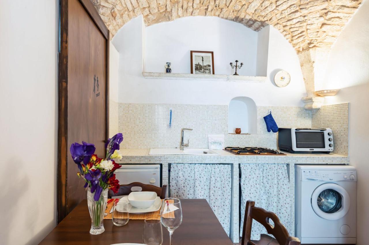 La Mansarda Di Martina By Rentbeat Leilighet Martina Franca Eksteriør bilde